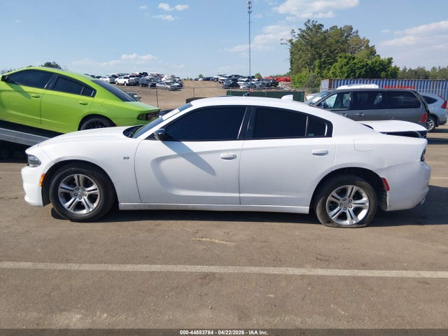 Dodge Charger Sxt