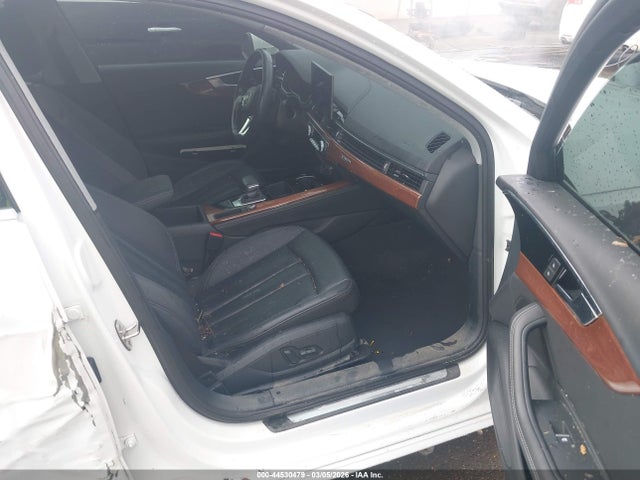Audi A4 Premium Plus 40 Tfsi Quattro S Tronic