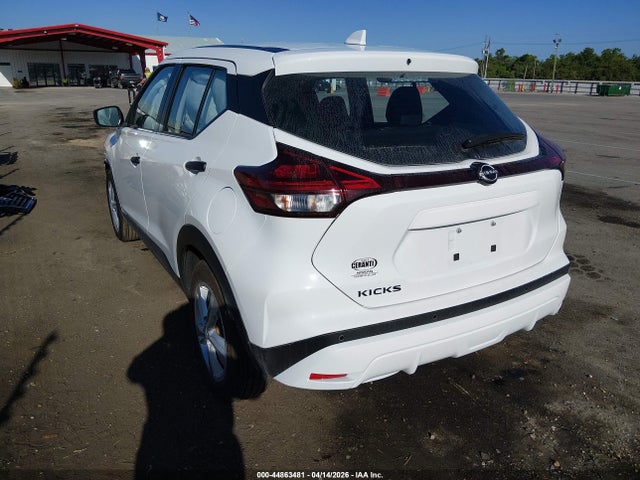 Nissan Kicks Play S