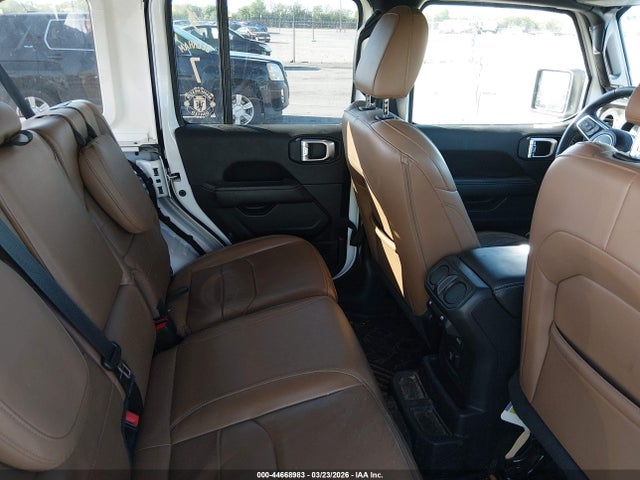 Jeep Wrangler Sahara 4x4