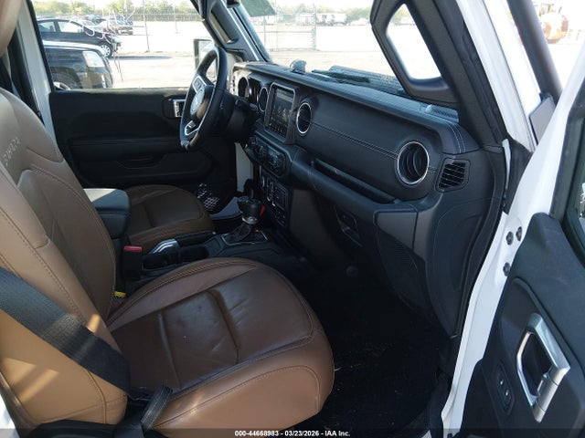 Jeep Wrangler Sahara 4x4