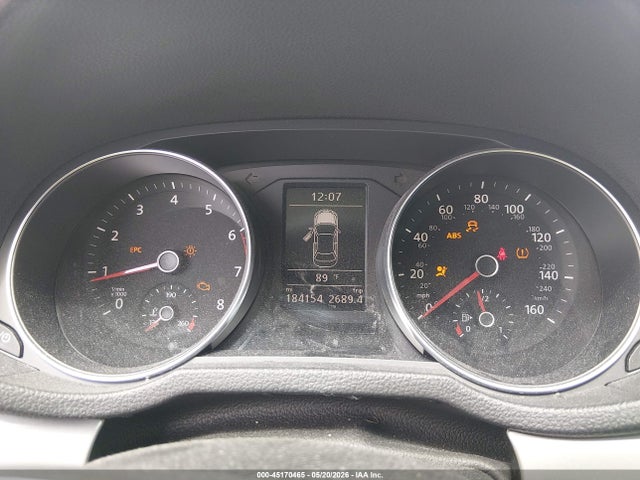 Volkswagen Passat 1.8t S
