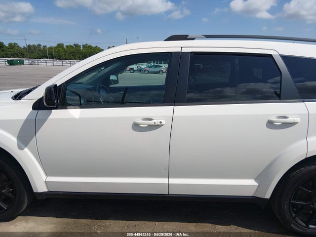 Dodge Journey Se