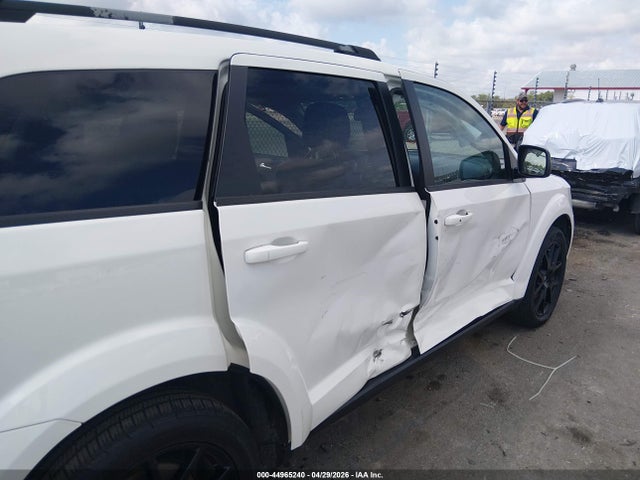 Dodge Journey Se