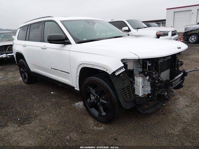 Salvage Jeep Grand Cherokee Image
