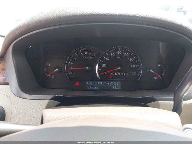 Cadillac DTS 1sb