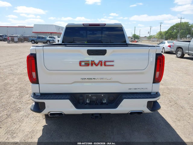 GMC Sierra 1500 2wd  Short Box Denali