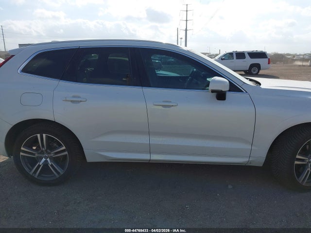 Volvo XC60 T5 Momentum