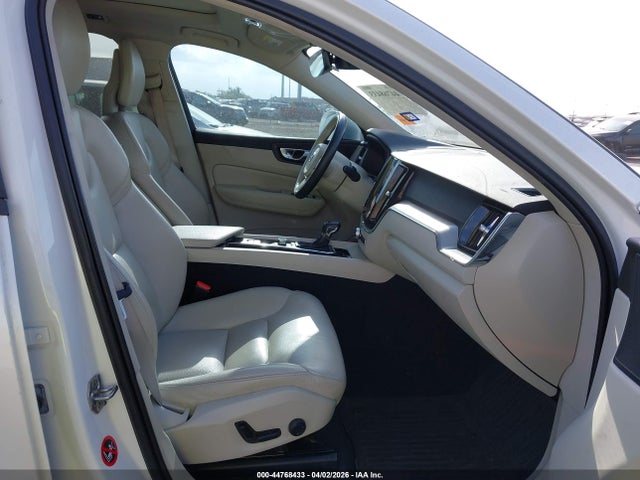 Volvo XC60 T5 Momentum