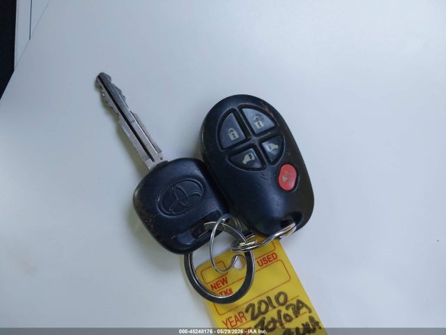 Toyota Sienna Le