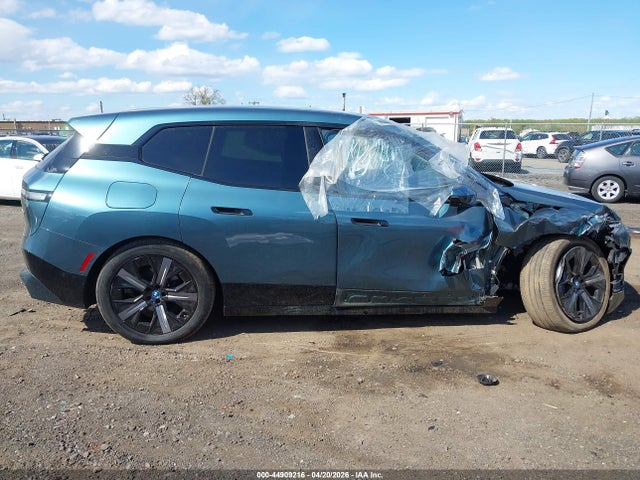 BMW iX Xdrive50