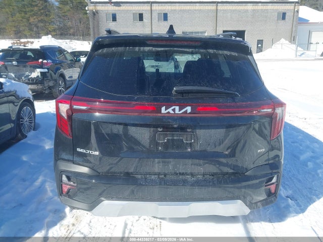 Kia Seltos S