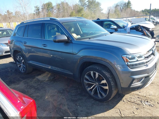 Salvage Volkswagen Atlas Image