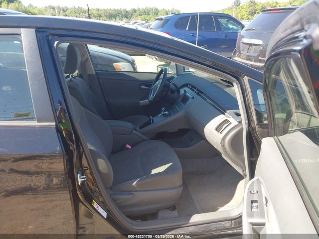 Toyota Prius Three