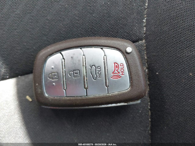 Hyundai ELANTRA Value Edition