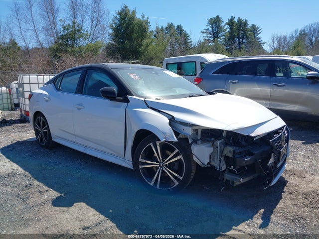 Salvage Nissan Sentra Image