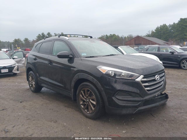 Salvage Hyundai TUCSON Image