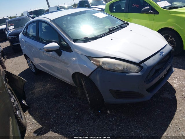 Salvage Ford Fiesta Image