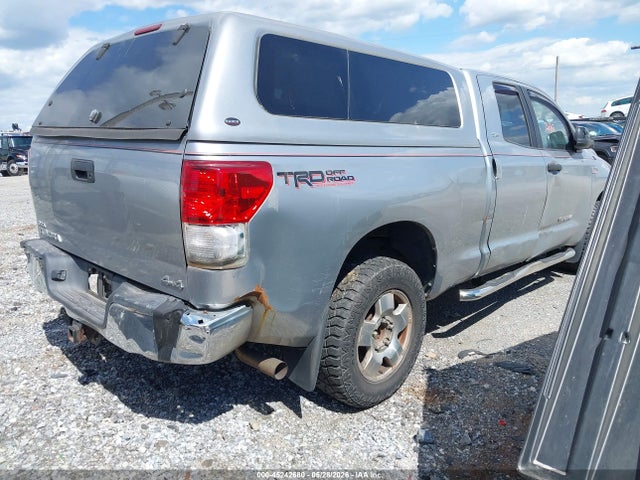 Toyota Tundra Grade 5.7l V8