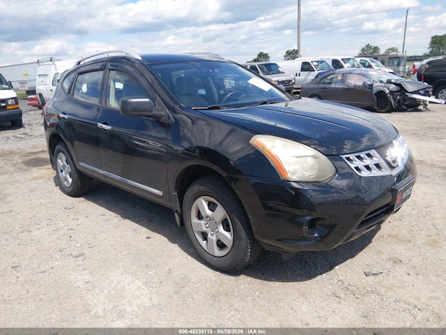 Salvage Nissan Rogue Image