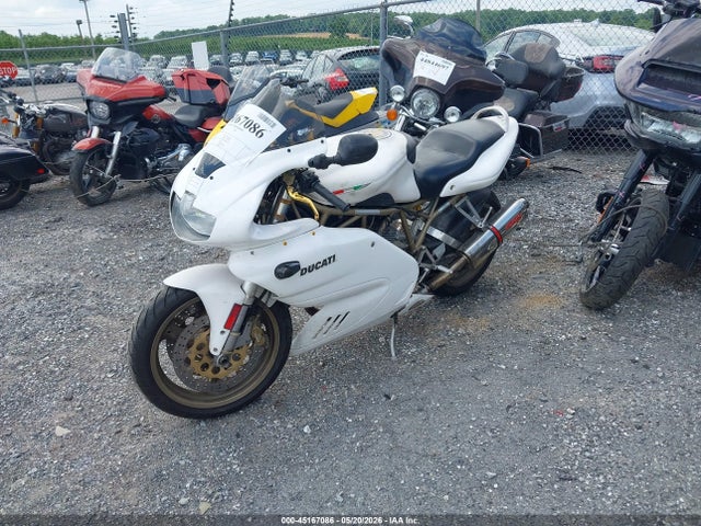 Salvage Ducati 900 Image