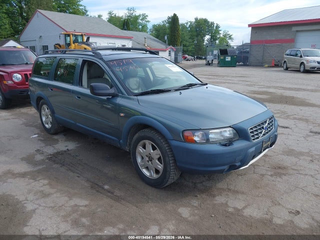 Salvage Volvo V70 Image