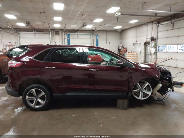 Ford Edge Titanium