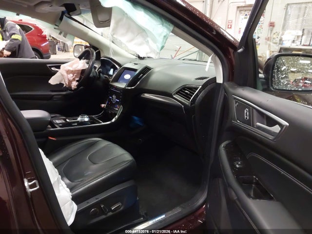Ford Edge Titanium