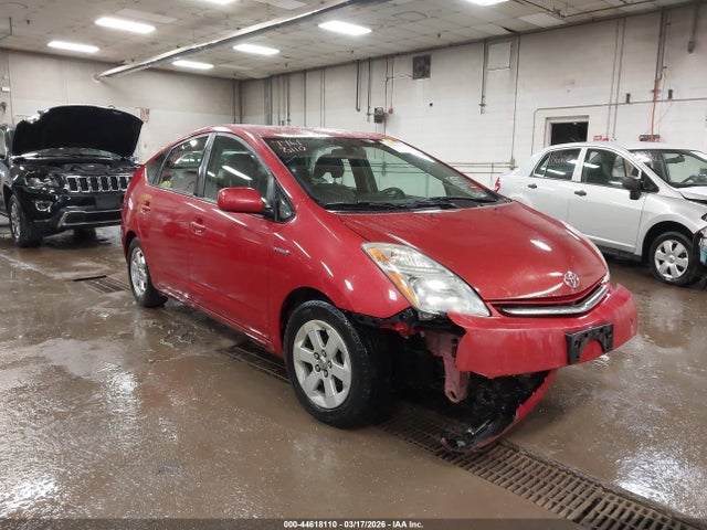 Salvage Toyota Prius Image