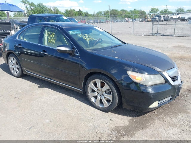 Salvage Acura RL Image