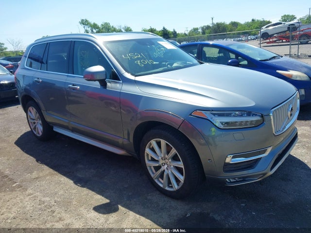 Salvage Volvo XC90 Image