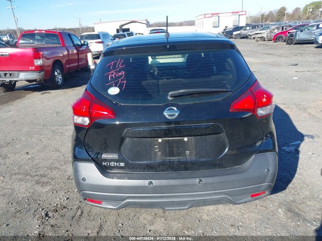 Nissan Kicks S