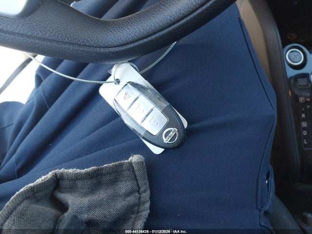Nissan Kicks S