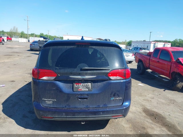 Chrysler Pacifica Limited