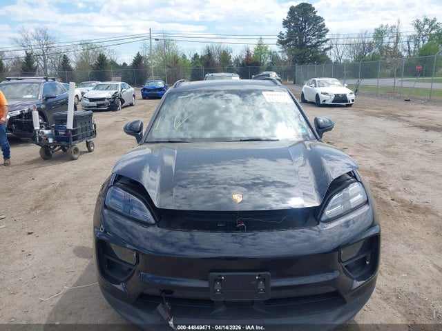 Porsche Macan Electric