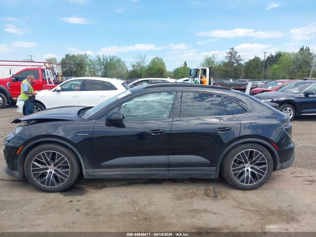 Porsche Macan Electric