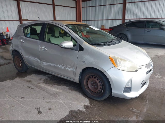 Salvage Toyota Prius c Image