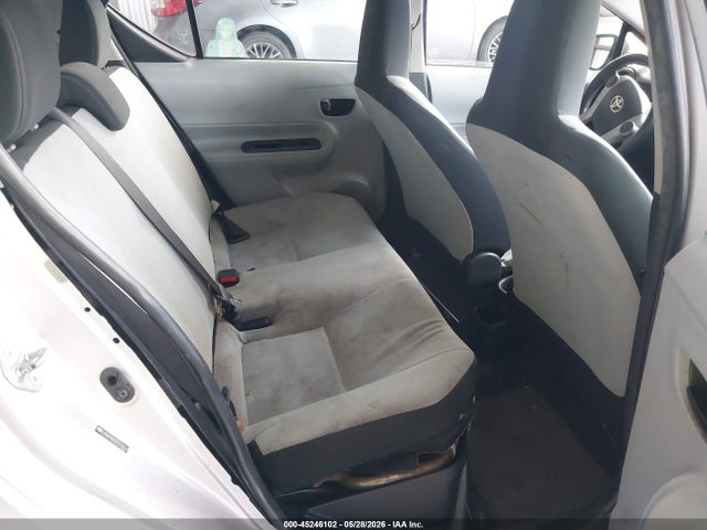 Toyota Prius c One