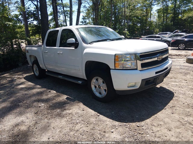 Salvage Chevrolet Silverado 1500 Image