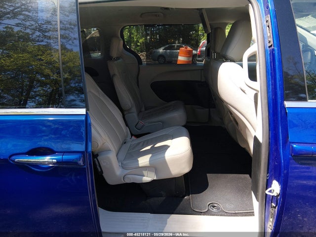 Chrysler Pacifica Touring L
