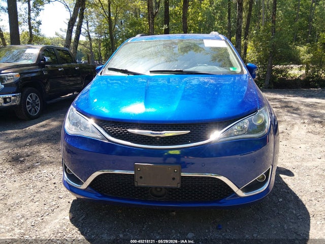 Chrysler Pacifica Touring L
