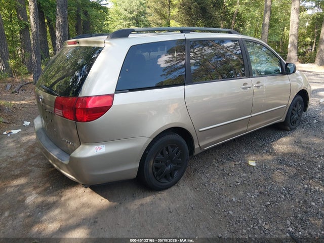 Toyota Sienna Le