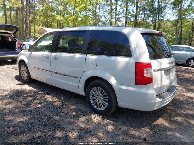Chrysler Town & Country Touring-l 30th Anniversary