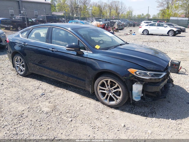 Salvage Ford Fusion Image