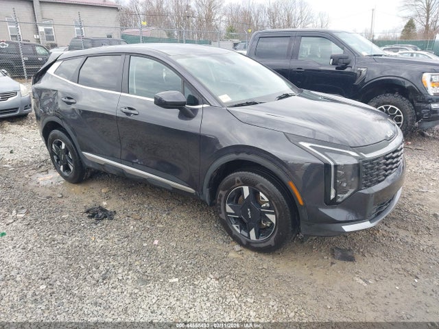 Salvage Kia Sportage Image