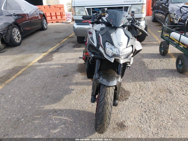 Kawasaki Zr1000 K