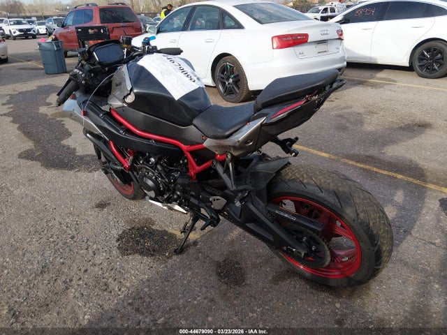 Kawasaki Zr1000 K