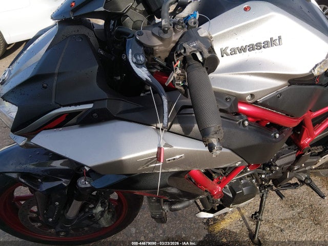 Kawasaki Zr1000 K