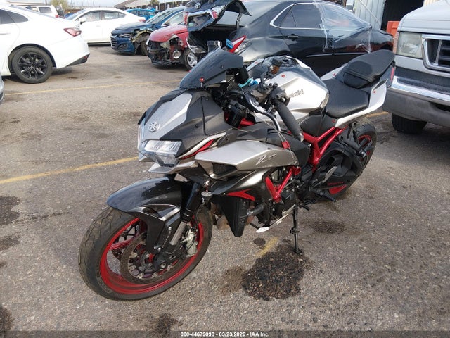 Kawasaki Zr1000 K