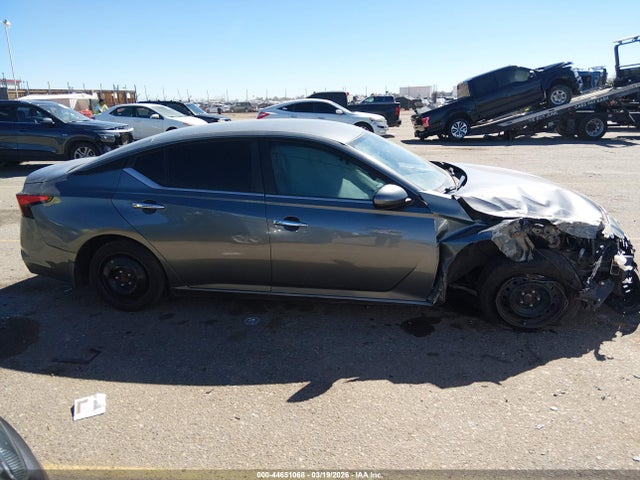 Nissan Altima S Fwd